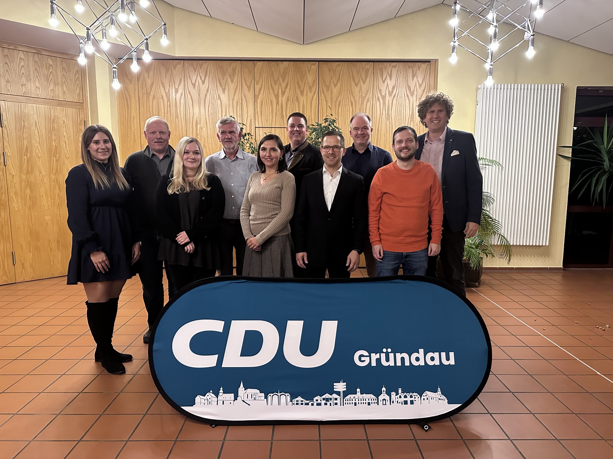 Auf dem Bild v.L.n.R.: Saskia Streun, Volker Skowski, Alexandra Rei, Stefan Ament, Ionessa Sterkloff, Stefan Lauber, Markus Kern, Johannes Heger, Sebastian Heinz und Christoph Engel